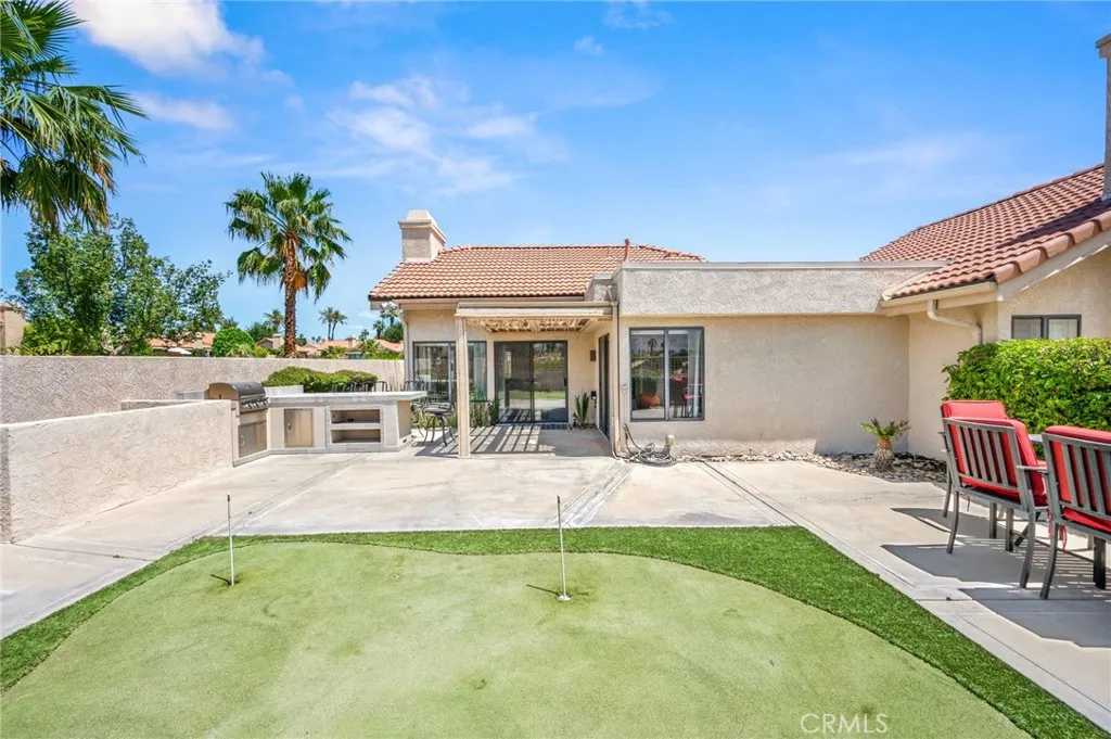 8 Bonita Lane, Palm Desert, California 92260 home-pic-28